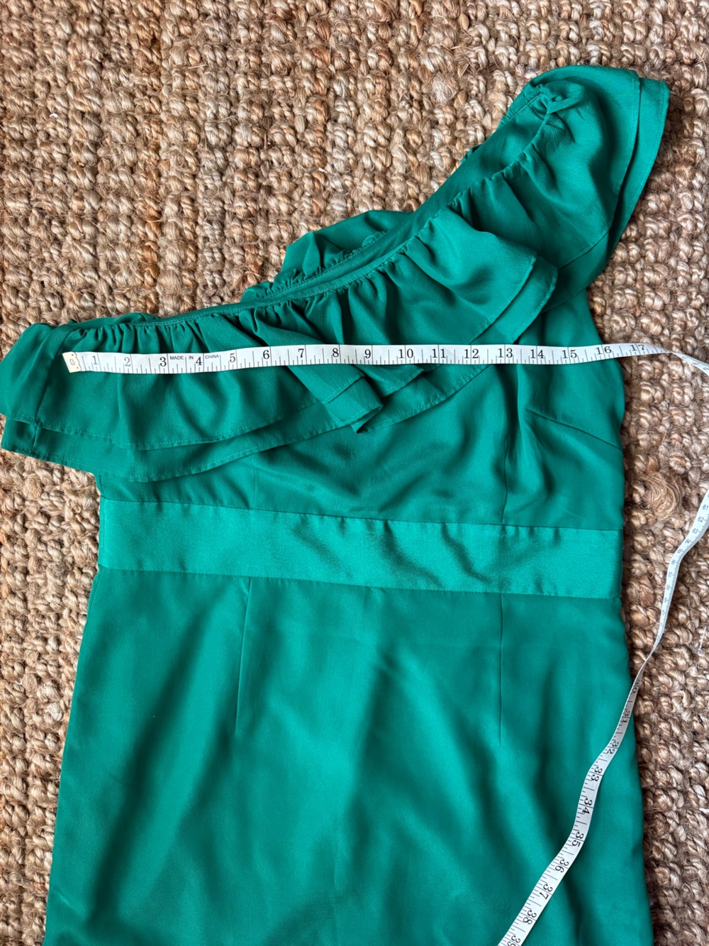 One-Shoulder Ruffle Dress in green - Picture 3 of 5